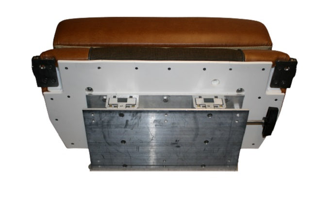 Scout Boats 350 XLF Brisa Vinyl/Chocolate Fabric Port Helm Seat