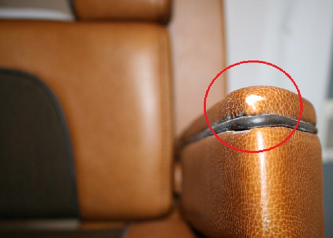 Scout Boats 350 XLF Brisa Vinyl/Chocolate Fabric Port Helm Seat