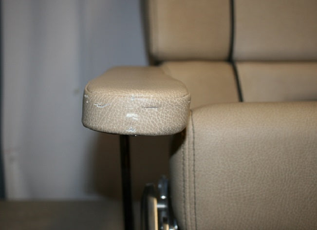 Scout Boats 225/245/255 Dorado Tan & Cream Helm Seat