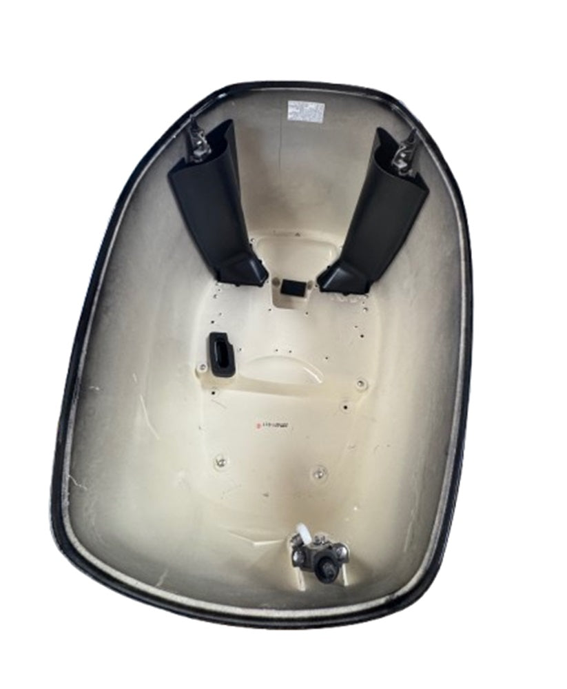 SuzukiCowlingBlack300 6